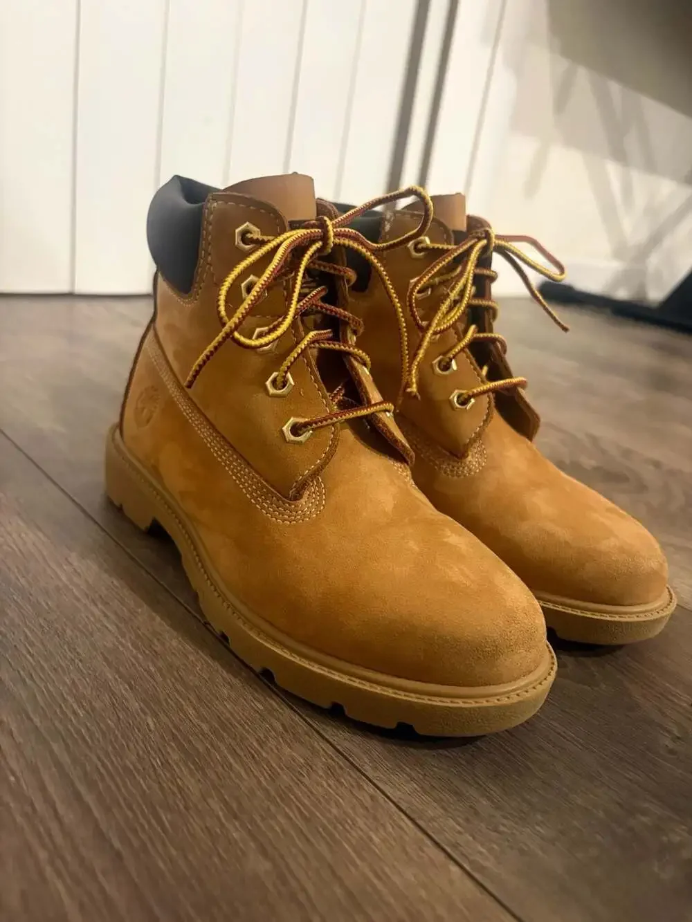 Timberland Kids 6 Inch Classic Boot Wheat Nubuck Kids 2